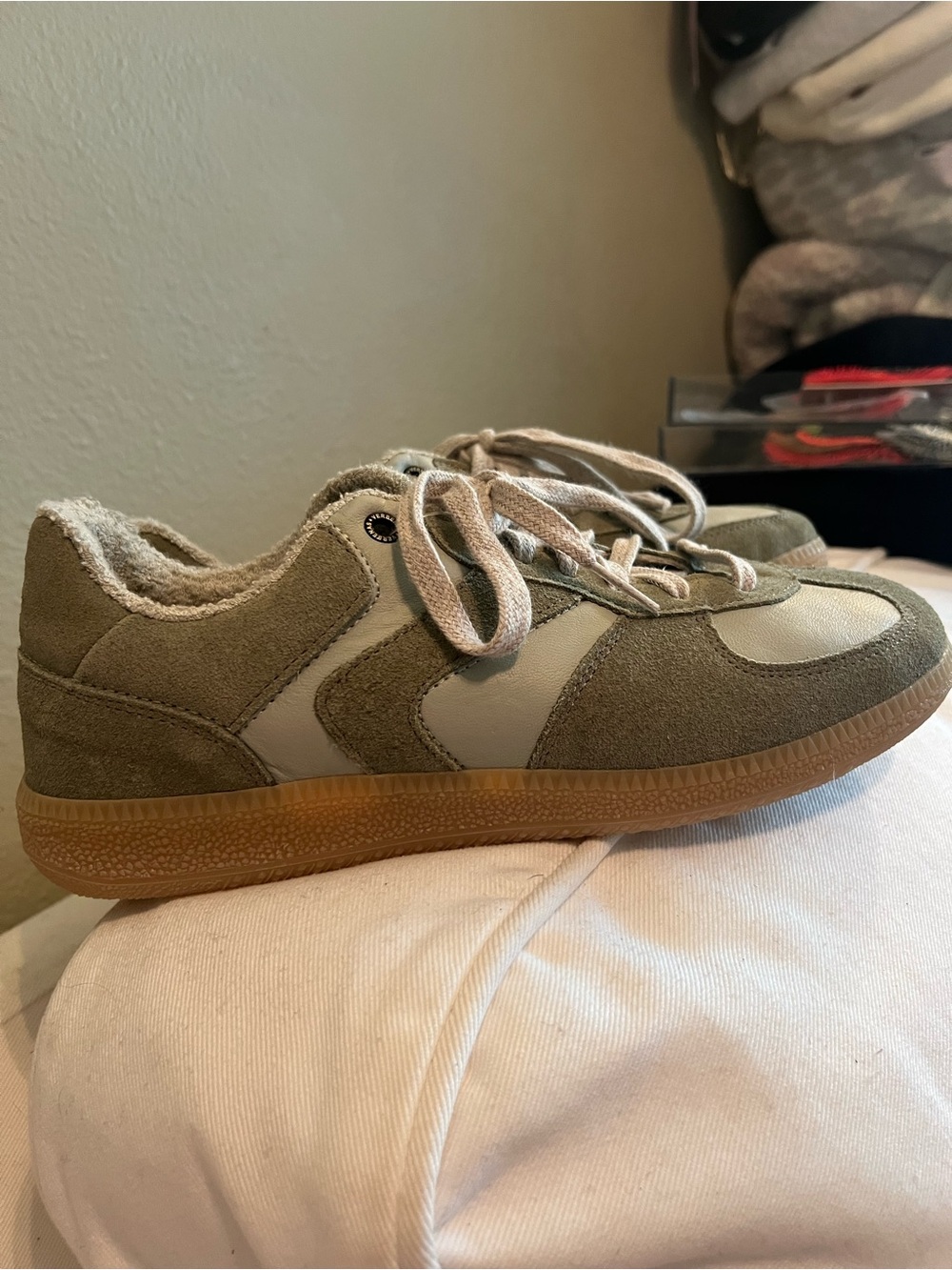 NEW Women’s Verbenas Sneakers
